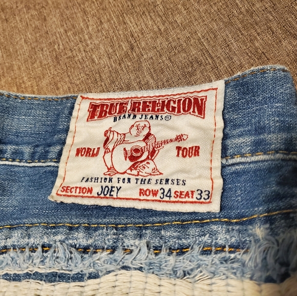 True Religion Joey Distressed Jean's- Size 33 - Picture 3 of 5